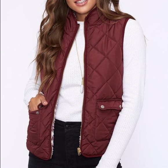 Reversible Sherpa Vest - Picture 6 of 8